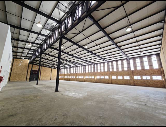 1,345M² WAREHOUSE TO LET IN NORTH RIDING